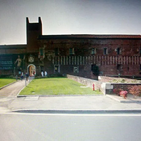 Apartment Al Numero 1 Novara
